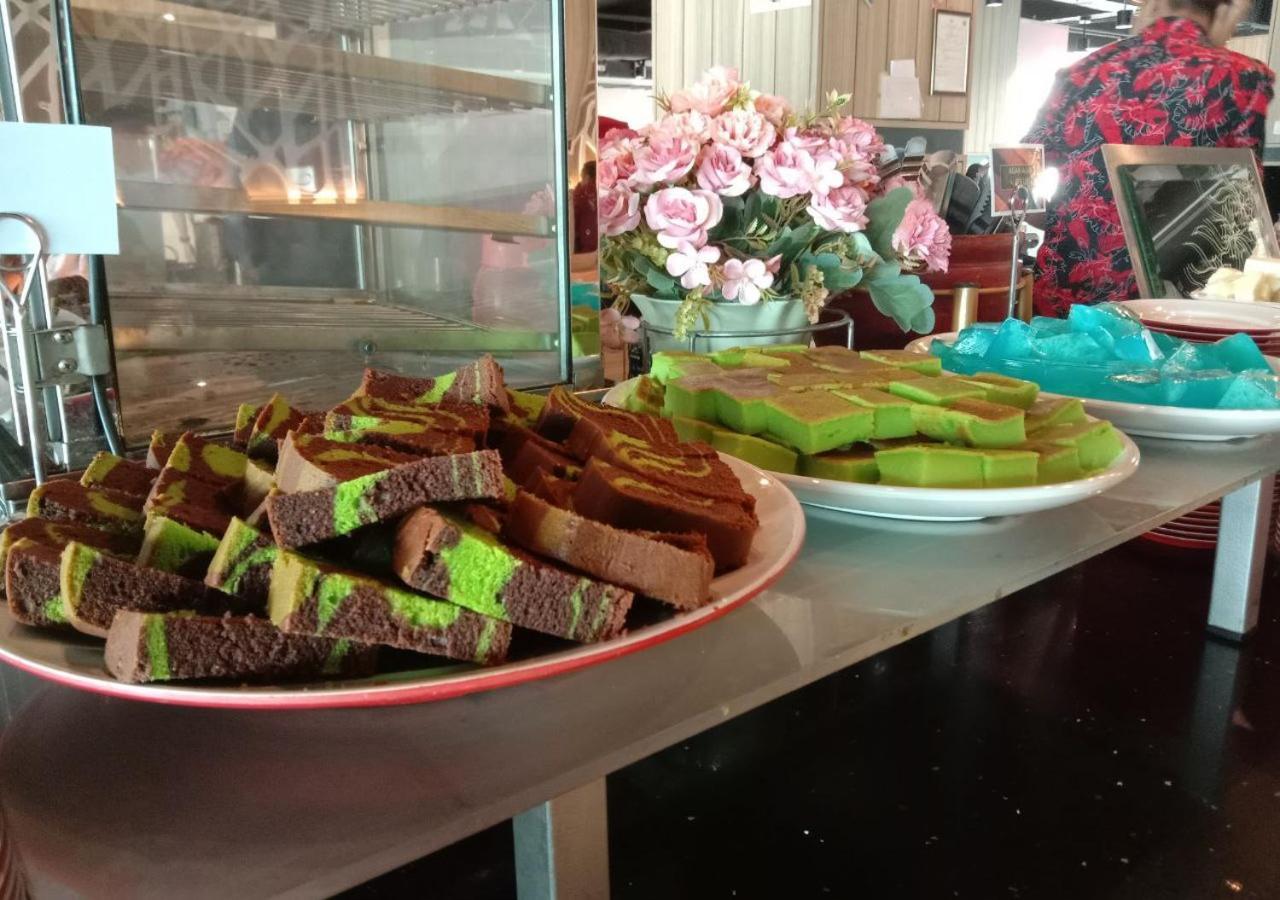 Langkasuka Express Hotel Kuah Luaran gambar