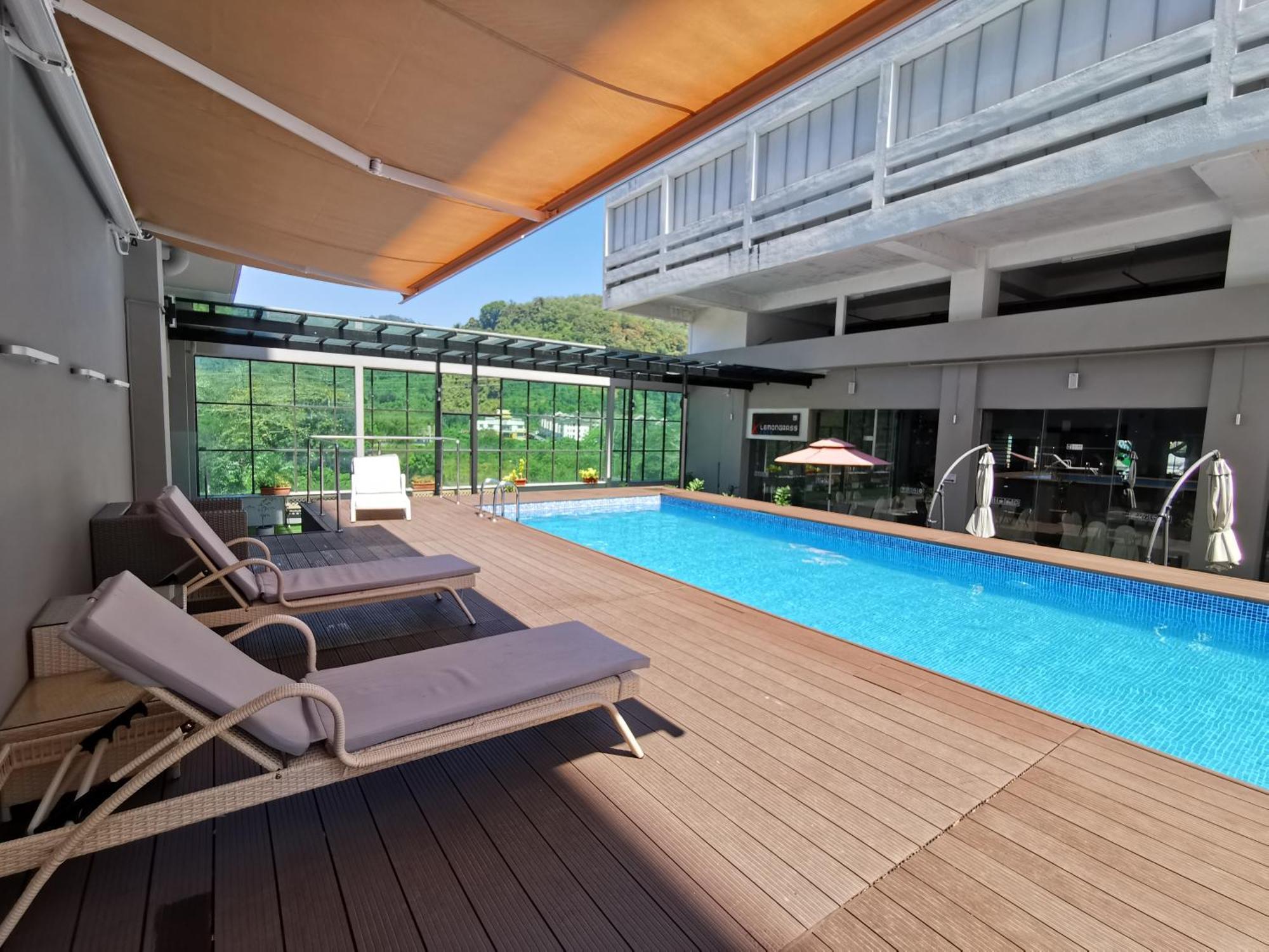 Langkasuka Express Hotel Kuah Luaran gambar
