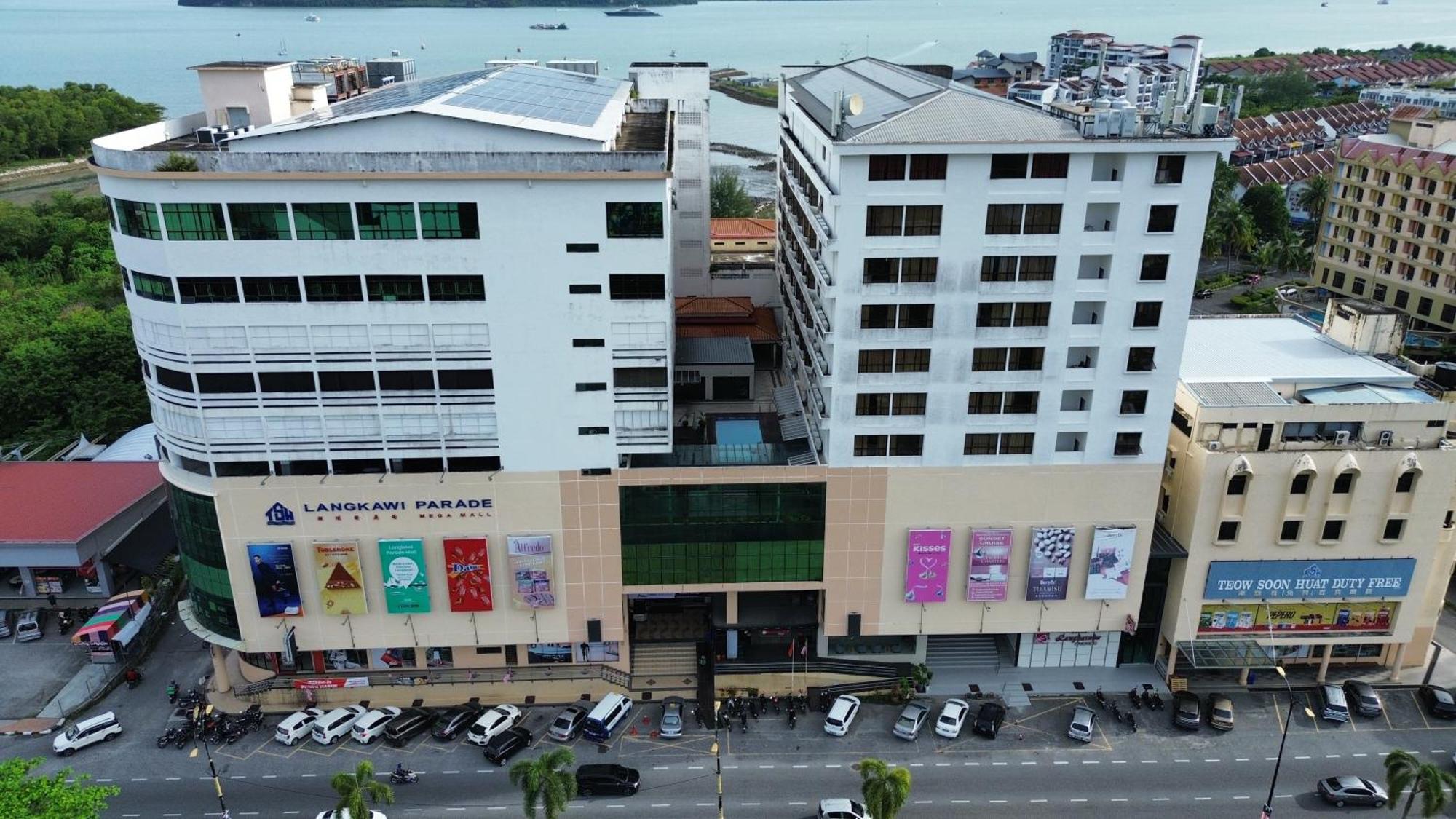 Langkasuka Express Hotel Kuah Luaran gambar