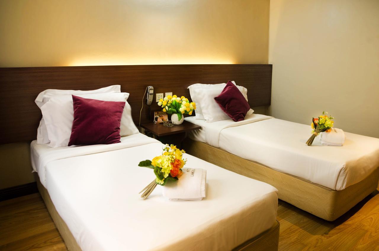 Langkasuka Express Hotel Kuah Luaran gambar