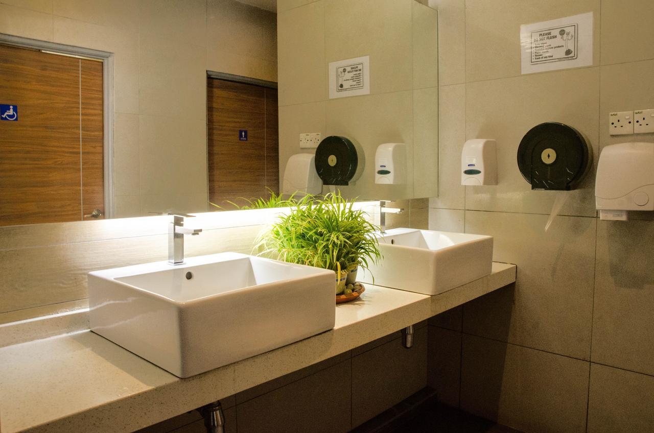 Langkasuka Express Hotel Kuah Luaran gambar